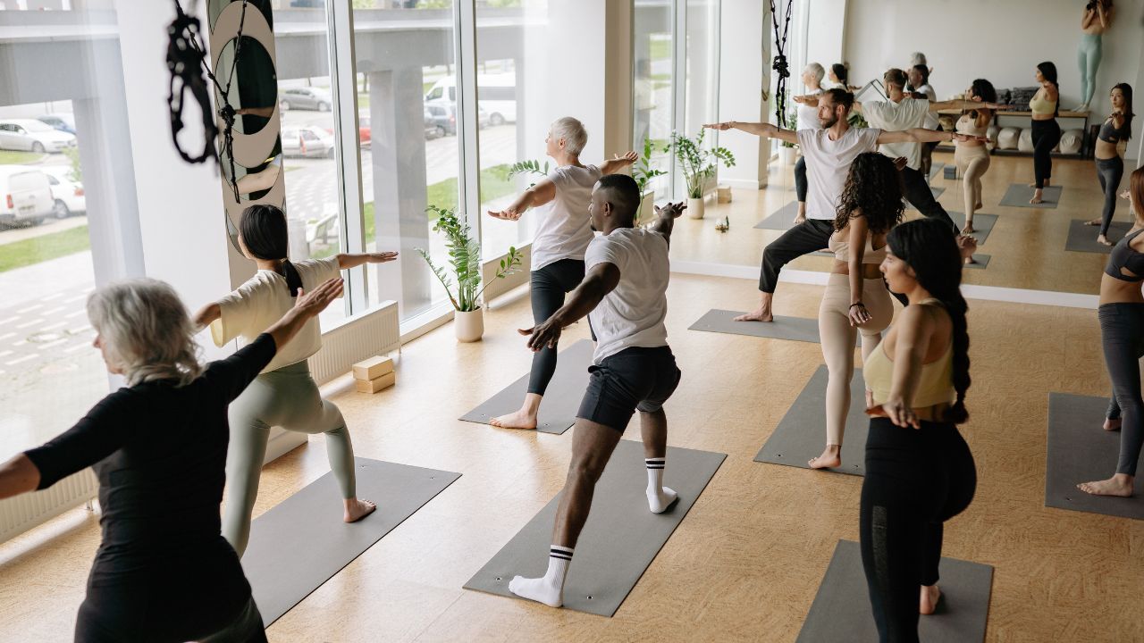 Diferencias entre estudiar yoga para enseñar y estudiar yoga para el autoconocimiento